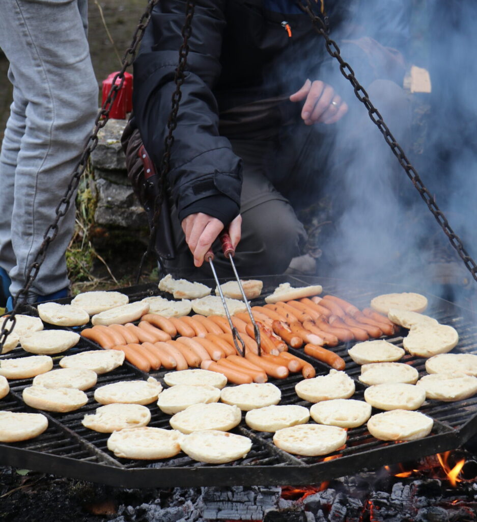 FACKELLAUF mit Wurst & Punsch